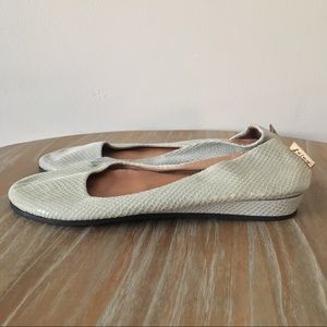 French Sole FS/NY Leather Snakeskin Print Flats